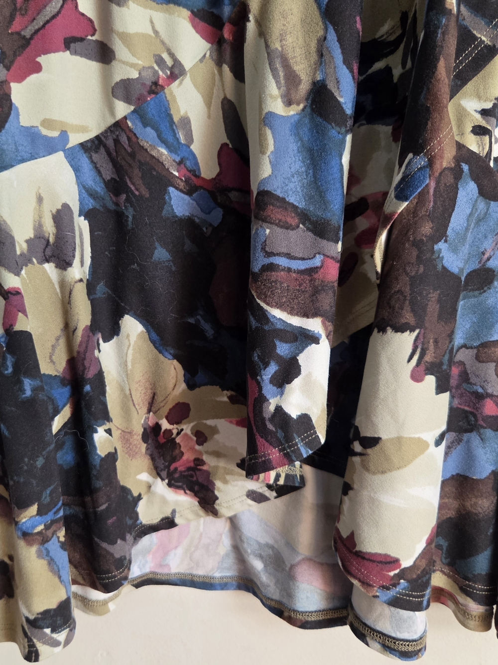 Montgomery Post Women's Large Brushstroke Floral Ruffle Midi Skirt - Picture 5 of 9